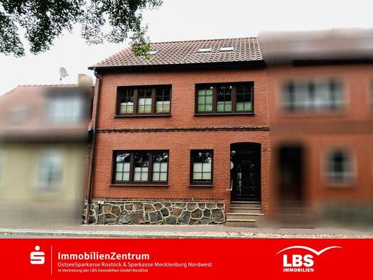 Reihenmittelhaus zum Kauf provisionsfrei 190.000 € 7 Zimmer 190 m² 160 m² Grundstück frei ab 01.04.2027 Gnoien Gnoien 17179