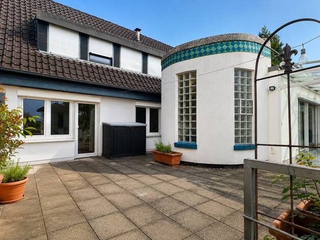 Mehrfamilienhaus zum Kauf 899.000 € 13 Zimmer 275 m² 1.132 m² Grundstück Markgröningen 71706