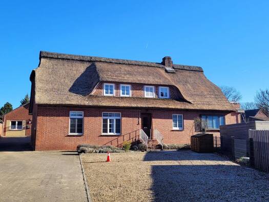 Mehrfamilienhaus zum Kauf provisionsfrei 875.000 € 10 Zimmer 277 m² 1.397 m² Grundstück Salzhausen 21376