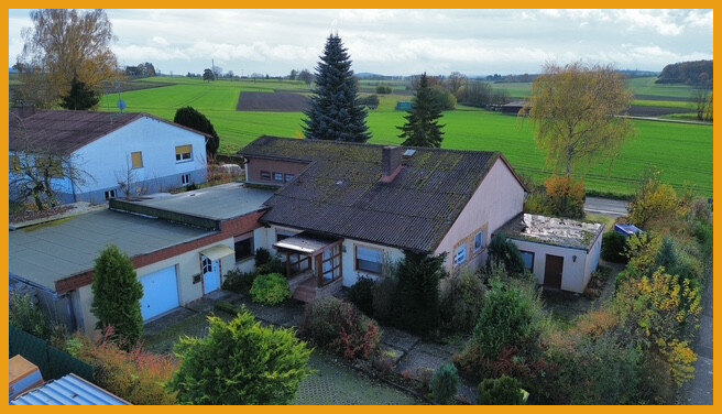 Mehrfamilienhaus zum Kauf provisionsfrei 219.000 € 8 Zimmer 199,9 m²<br/>Wohnfläche 1.292 m²<br/>Grundstück Reibertenrod Alsfeld / Reibertenrod 36304