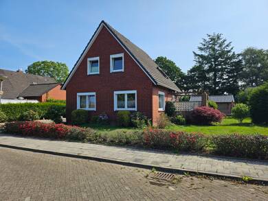 Einfamilienhaus zur Miete 950 € 5 Zimmer 98 m² frei ab 01.09.2025 Leer 26789
