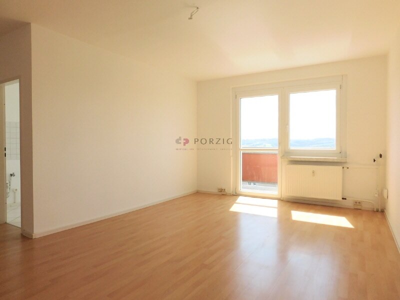 Wohnung zur Miete 275 € 2 Zimmer 55 m²<br/>Wohnfläche 6.<br/>Geschoss Marie-Tilch-Straße 11 Hutholz 645 Chemnitz 09123