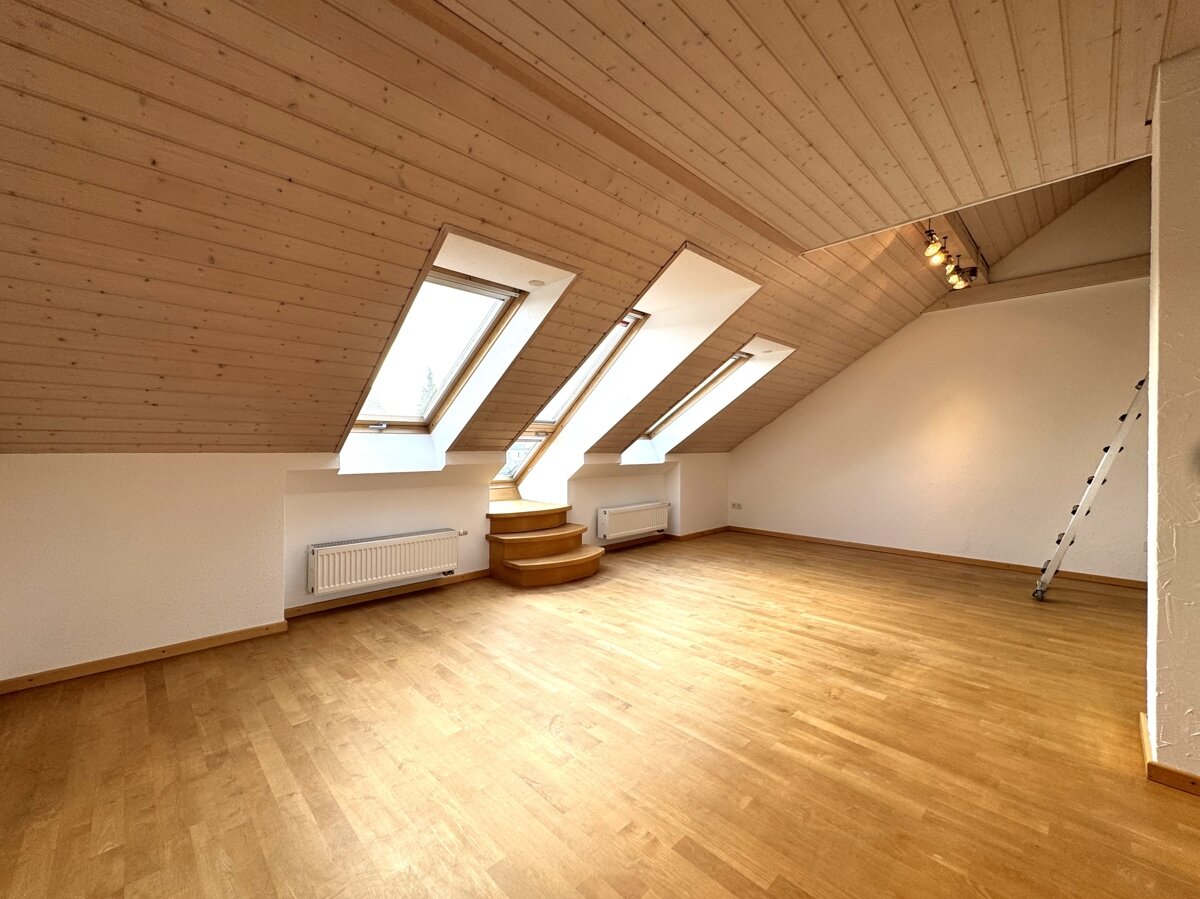 Reihenmittelhaus zum Kauf 669.500 € 5 Zimmer 148 m²<br/>Wohnfläche 210 m²<br/>Grundstück Gersthofen Gersthofen 86368