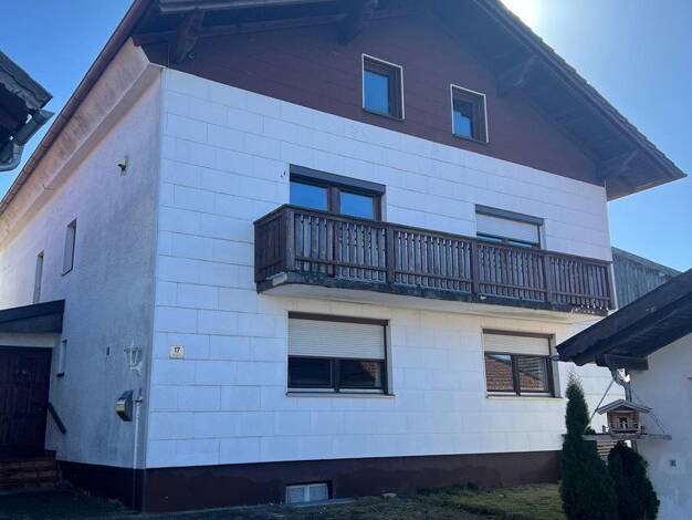 Einfamilienhaus zum Kauf provisionsfrei 230.000 € 8 Zimmer 180 m² 790 m² Grundstück Höllmannsried Kirchberg im Wald 94259