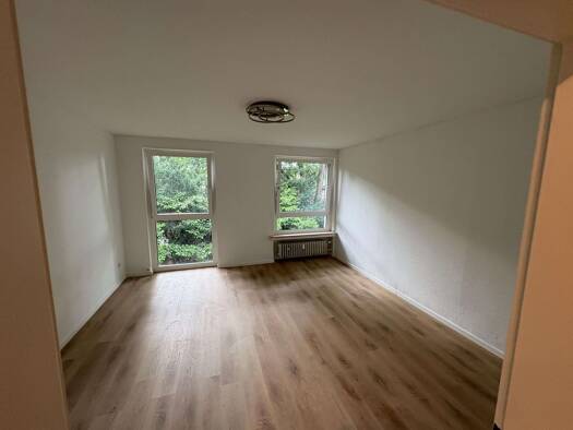 Wohnung zur Miete 1.100 € 3 Zimmer 90 m² Geschoss 1/3 frei ab sofort Fliederweg Lauterbach 36341