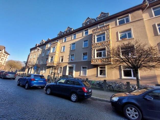 Wohnung zur Miete 843 € 3 Zimmer 94,7 m² 1. Geschoss frei ab 20.10.2026 Huttenstraße 12 Braunschweig Braunschweig 38114
