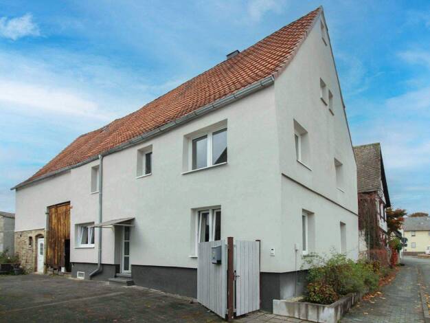 Schloss zum Kauf 249.000 € 6 Zimmer 141,1 m² 476,1 m² Grundstück Werdorf Aßlar 35614