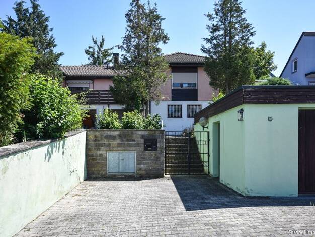 Einfamilienhaus zum Kauf 225.000 € 218 m² 1.018 m² Grundstück Neusitz Neusitz 91616