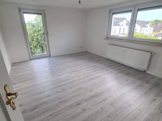 Wohnung zur Miete 1.100 € 4 Zimmer 80 m² Geschoss 1/2 frei ab sofort Waldkraiburg 84478
