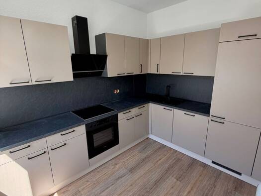 Wohnung zur Miete 485 € 2 Zimmer 60 m² Geschoss 3/4 frei ab sofort Kaßberg Kaßberg 09112
