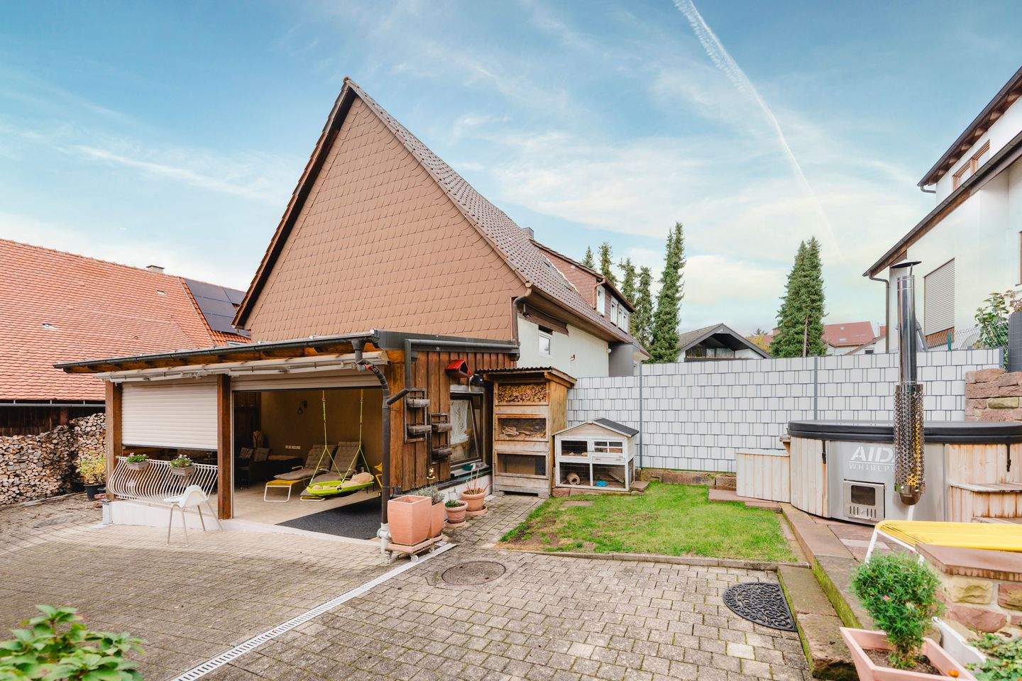 Immobilie in Straubenhardt - Gepflegtes 2-3 Familienhaus in beliebter Lage von Straubenhardt - Bild 0