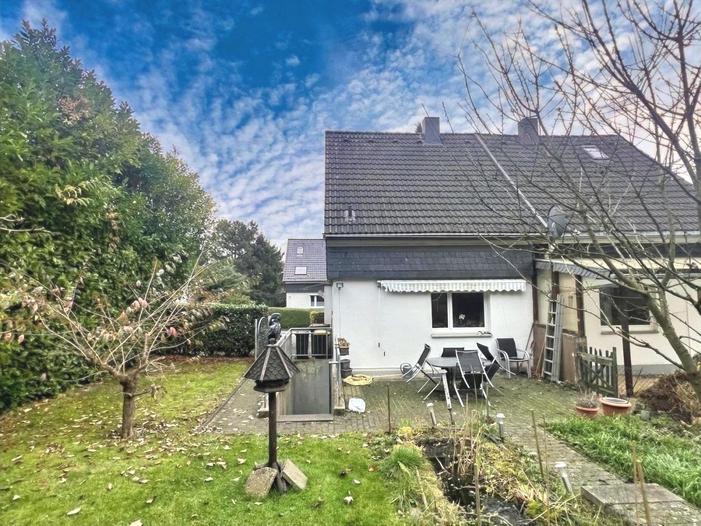 Doppelhaushälfte zum Kauf 279.000 € 3 Zimmer 69,5 m²<br/>Wohnfläche 584 m²<br/>Grundstück Nächstebreck - West Wuppertal 42279