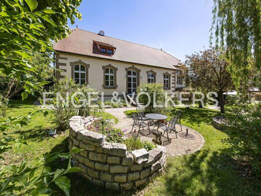 Villa zum Kauf 4,5 Zimmer 245 m² 1.200 m² Grundstück Ellingen 91792
