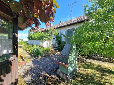 Einfamilienhaus zum Kauf 262.300 € 4 Zimmer 93 m² 517 m² Grundstück frei ab sofort Albert-Schweitzer-Straße 10 Mengen Mengen 88512