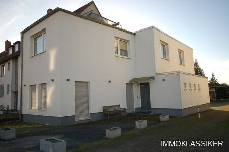 Mehrfamilienhaus zum Kauf 475.000 € 6 Zimmer 190 m²<br/>Wohnfläche 630 m²<br/>Grundstück Berenbostel Garbsen 30827