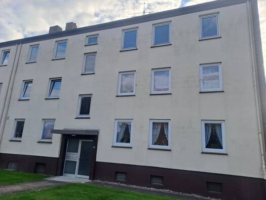 Wohnung zur Miete 550 € 3 Zimmer 63 m² Geschoss 2/2 frei ab 01.11.2026 Neue Straße 23 Einfeld Neumünster 24536