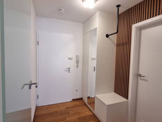 Wohnung zur Miete 810 € 1 Zimmer 36 m² Geschoss 1/4 frei ab sofort Fellbach 70736
