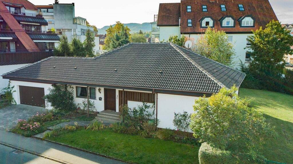 Einfamilienhaus zum Kauf 520.000 € 3,5 Zimmer 141 m² 1.217 m² Grundstück Hechingen 72379