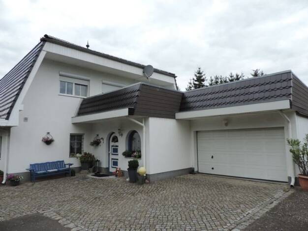 Einfamilienhaus zum Kauf 615.000 € 6 Zimmer 245 m² 9.200 m² Grundstück Bagenz Neuhausen/Spree 03058