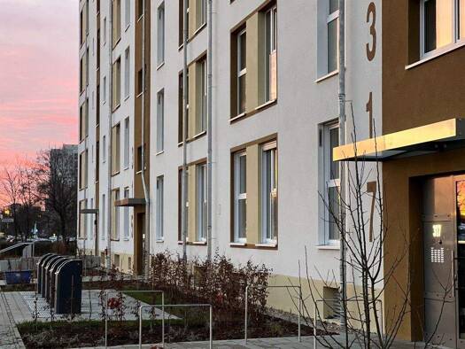 Wohnung zur Miete - Erstbezug 1.643 € 4 Zimmer 109,6 m² 1. Geschoss Landsberger Allee 317 Alt-Hohenschönhausen Berlin 13055