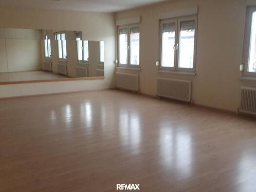 Büro zur Miete 880 € Neusiedl am See 7100