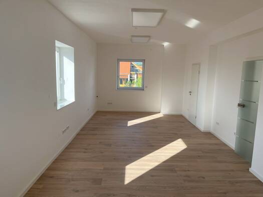 Büro zur Miete 1.895 € 4 Zimmer 115 m² Bürofläche Gilching Gilching 82205