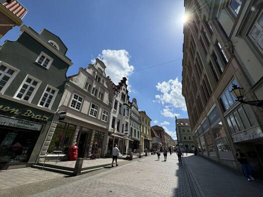 Laden zur Miete 25 € 3 Zimmer 135 m² Verkaufsfläche Altstadt Wismar 23966