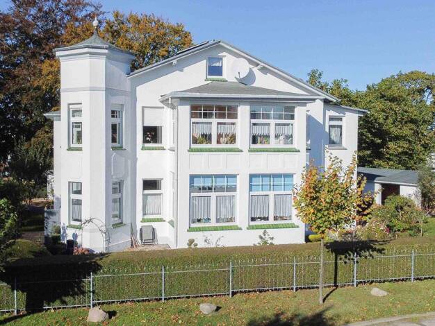 Mehrfamilienhaus zum Kauf 1.100.000 € 13 Zimmer 338,5 m² 998 m² Grundstück frei ab sofort Göhren 18586