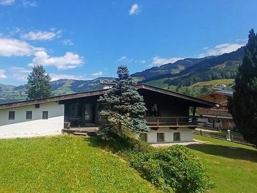 Haus zum Kauf 1.890.000 € 4 Zimmer 1.373 m² Grundstück Jochberg 6373