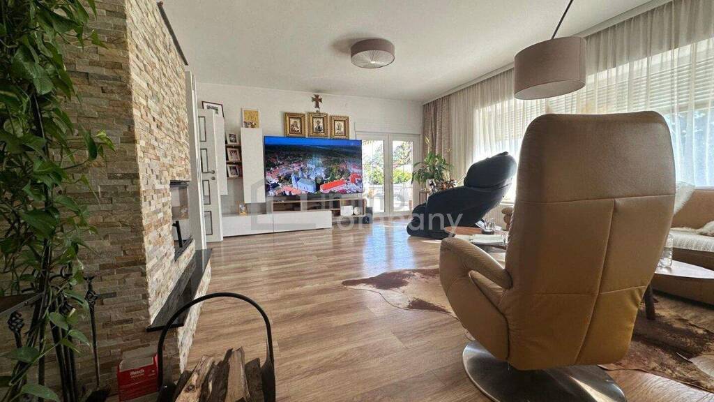 Mehrfamilienhaus zum Kauf 725.000 € 7 Zimmer 260 m² Eggendorf 2601