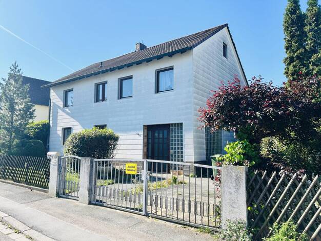 Mehrfamilienhaus zum Kauf provisionsfrei 549.000 € 6 Zimmer 159 m² 529 m² Grundstück Flurstraße 1 a Stein Stein 90547