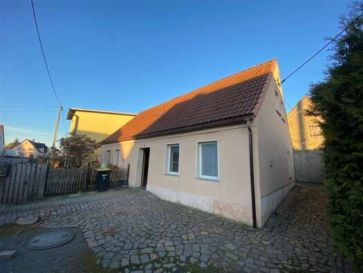 Einfamilienhaus zum Kauf 25.000 € 4 Zimmer 80 m² 600 m² Grundstück frei ab sofort Wurzen Lossatal 04808