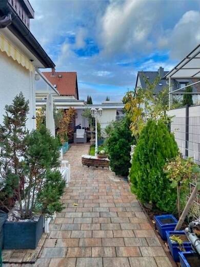 Einfamilienhaus zum Kauf 529.000 € 7,5 Zimmer 192,9 m² 450 m² Grundstück frei ab sofort Mannheim 68305