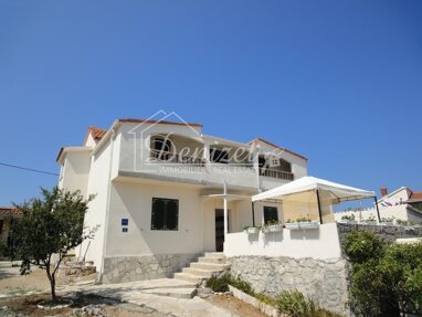 Haus zum Kauf 1.200.000 € 5 Zimmer 212 m² 1.860 m² Grundstück Trogir