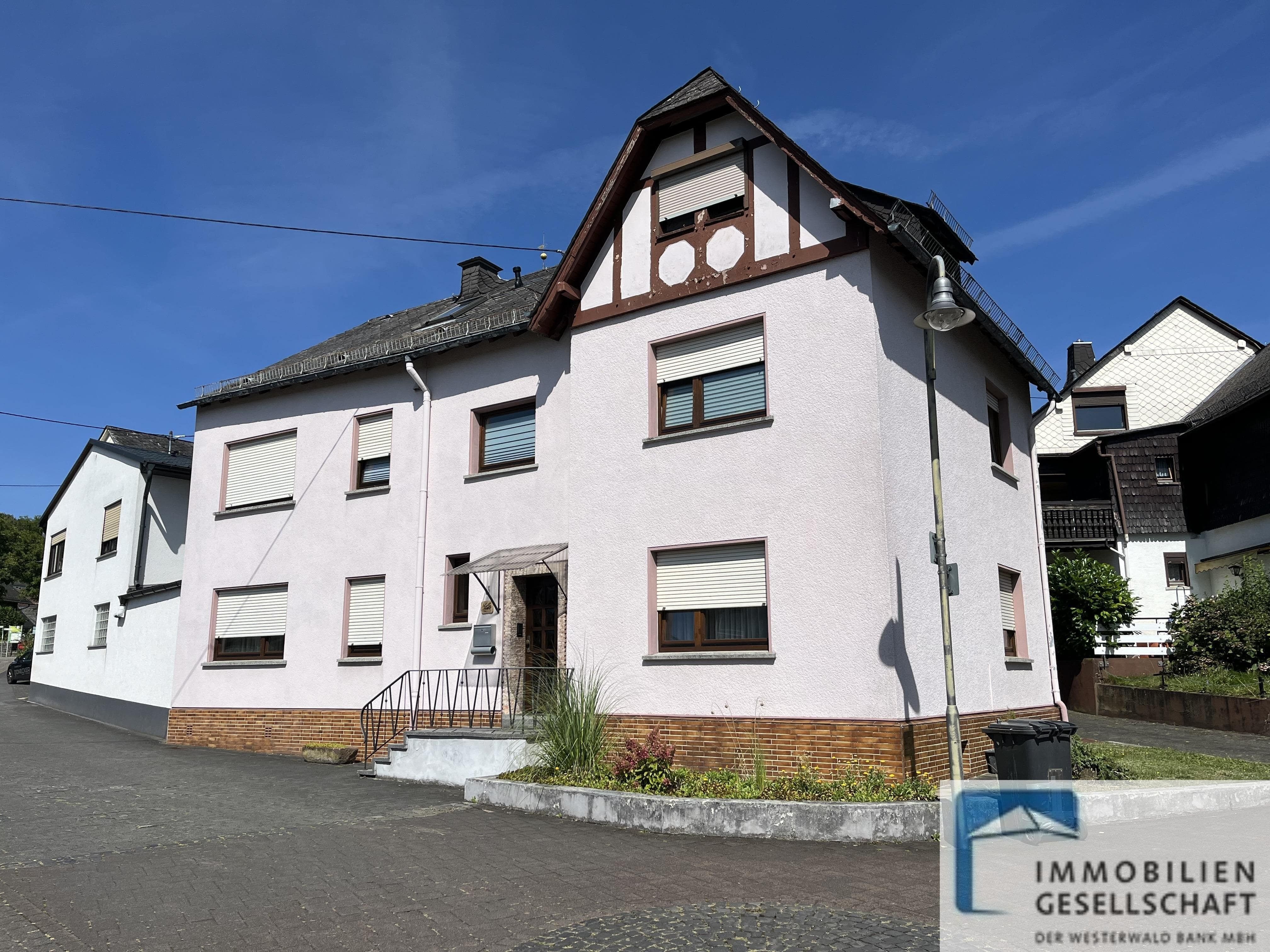 Mehrfamilienhaus zum Kauf 175.000 € 10 Zimmer 220 m²<br/>Wohnfläche 339 m²<br/>Grundstück Gemünden Gemünden 56459