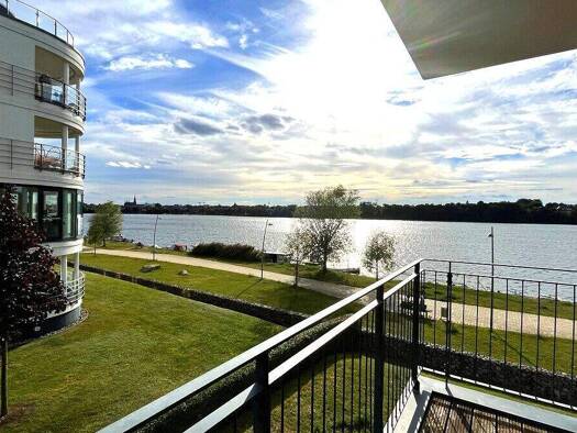 Wohnung zur Miete 2.720 € 3 Zimmer 136 m² 1. Geschoss frei ab sofort Holzhafen 1 Werdervorstadt Schwerin 19055