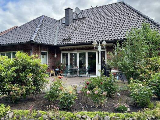 Einfamilienhaus zum Kauf 400.000 € 6 Zimmer 200 m² 723 m² Grundstück Neustadt-Glewe 19306