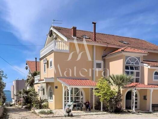 Einfamilienhaus zum Kauf 1.000.000 € 10 Zimmer 451 m² Brodarica, Šibenik - Okolica Šibenik 22000