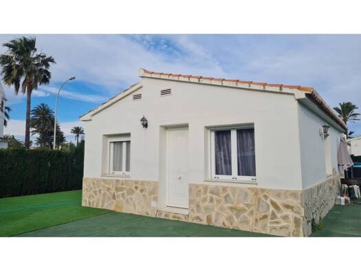 Chalet zur Miete 1.950 € 2 Zimmer 79 m² 400 m² Grundstück Dénia 03779