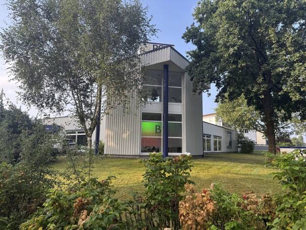 Ladenfläche zum Kauf provisionsfrei 2.200.000 € 1.700 m² Verkaufsfläche Lilienthalstraße 1 Altwarmbüchen Isernhagen 30916