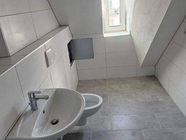 Wohnung zur Miete 800 € 80 m² 4 Geschosse frei ab sofort Grimmstraße 1 Freiimfelde Halle (Saale) 06112