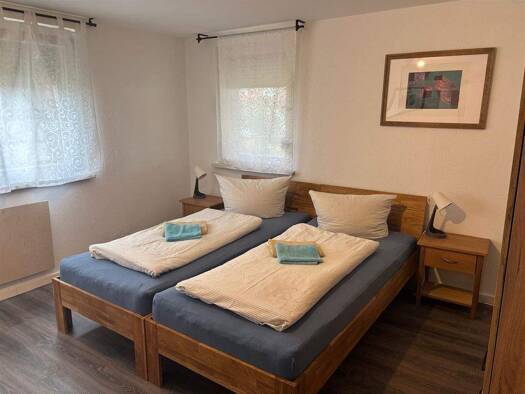 Wohnung zur Miete 650 € 2,5 Zimmer 60 m² 1. Geschoss frei ab sofort Dörfles-Esbach 96487