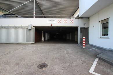 Garage zur Miete provisionsfrei 140 € Haldenrainstraße 66 Rot Stuttgart 70437