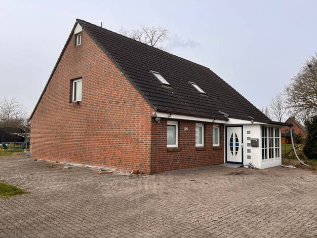 Einfamilienhaus zum Kauf 349.000 € 8 Zimmer 202 m² 3.800 m² Grundstück Bützfleth Stade 21683