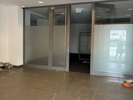 Bürofläche zur Miete provisionsfrei 2.250 € 4 Zimmer 180 m² Bürofläche teilbar von 182 m² bis 372,5 m² Langenzenn 90579