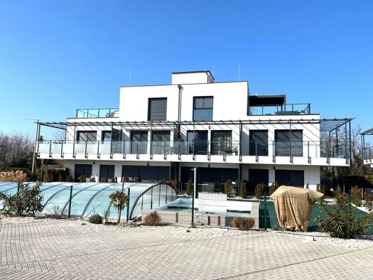 Studio zum Kauf 372.500 € 3 Zimmer 84 m² 1. Geschoss frei ab sofort Siófok