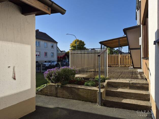 Doppelhaushälfte zum Kauf 135.000 € 8 Zimmer 153 m² 890 m² Grundstück Kirchenlamitz Kirchenlamitz 95158