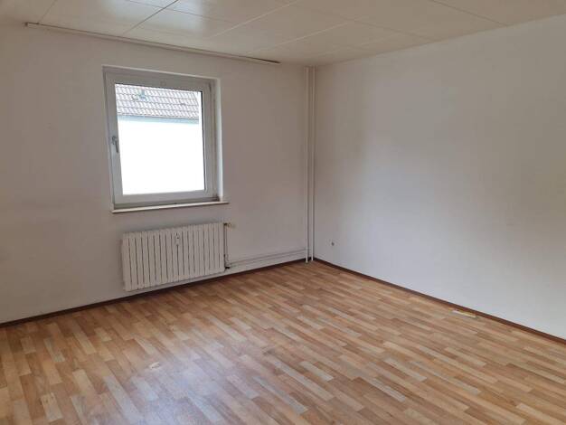 Wohnung zur Miete 355 € 2 Zimmer 55,7 m² 1. Geschoss Werntgenstraße 9 Beeck Duisburg 47139