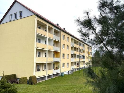 Wohnung zum Kauf 30.000 € 2 Zimmer 50,8 m² 3. Geschoss Crimmitschauer Straße 203 Langenhessen Werdau 08412