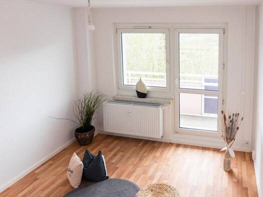 Wohnung zur Miete 217 € 2 Zimmer 41,4 m² EG Paul-Bertz-Str. 145 Helbersdorf Chemnitz 09120
